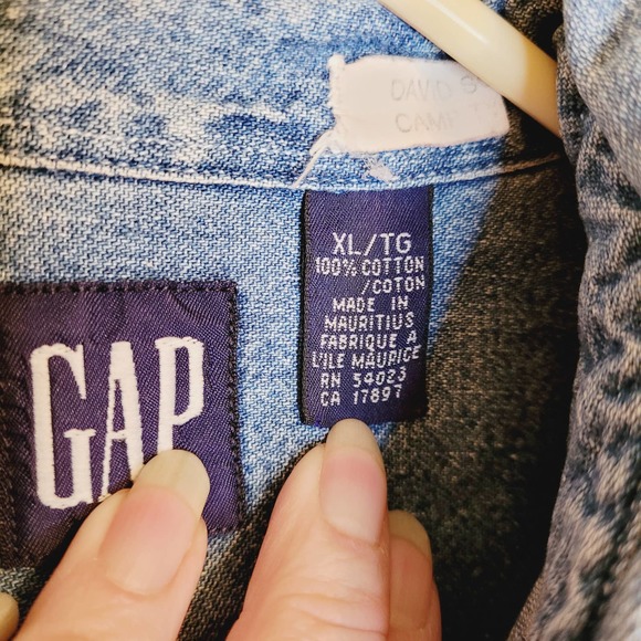 Gap kids denim button down shirt - Picture 4 of 9